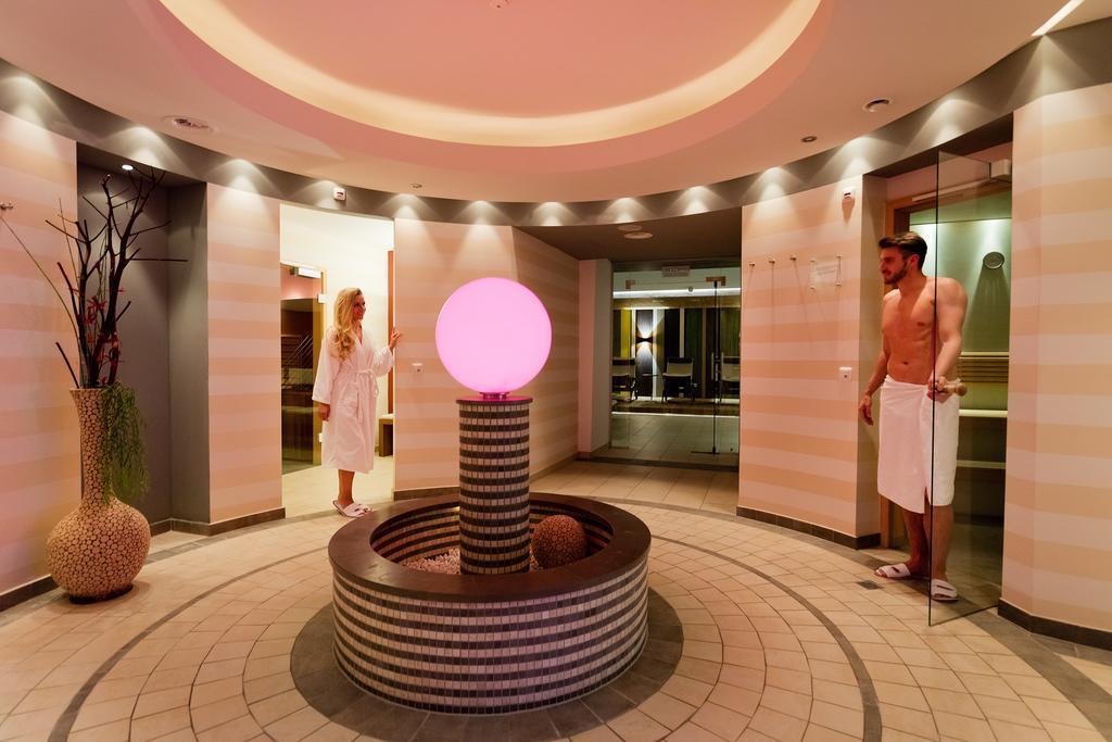 Hotel Zum Mohren Reutte Dış mekan fotoğraf
